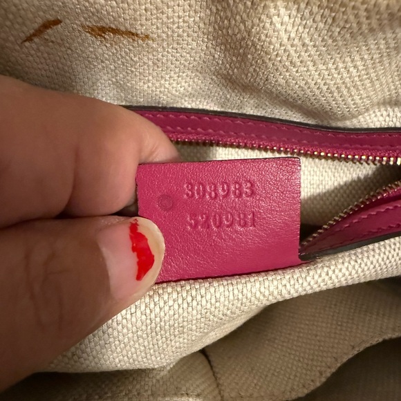 Gucci Chain Shoulder Bag - Picture 6 of 13